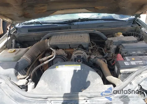 2010 Jeep Grand Cherokee Laredo from USA, damaged, VIN 1J4PR4GK2AC143836